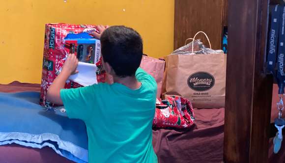 How LTV Costa Rica Helped a Family in Need for the Holidays